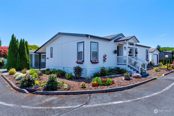 Property Photo: 133 Arlington Place WA 98632