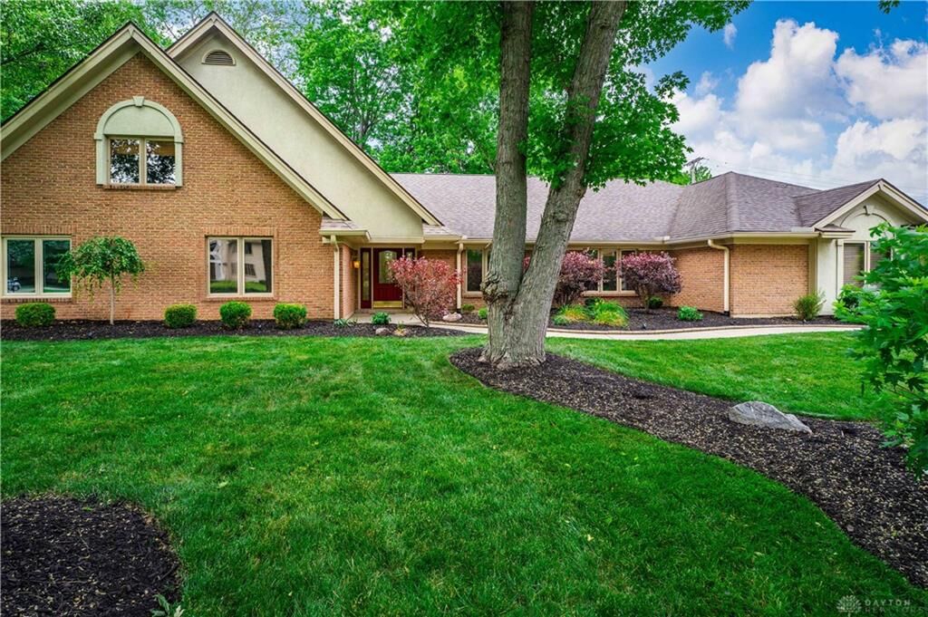 Property Photo:  1399 Quaker Way  OH 45458 