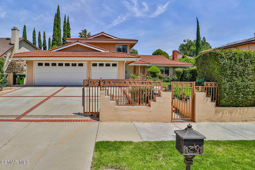 Property Photo:  19051 Los Alimos Street  CA 91326 