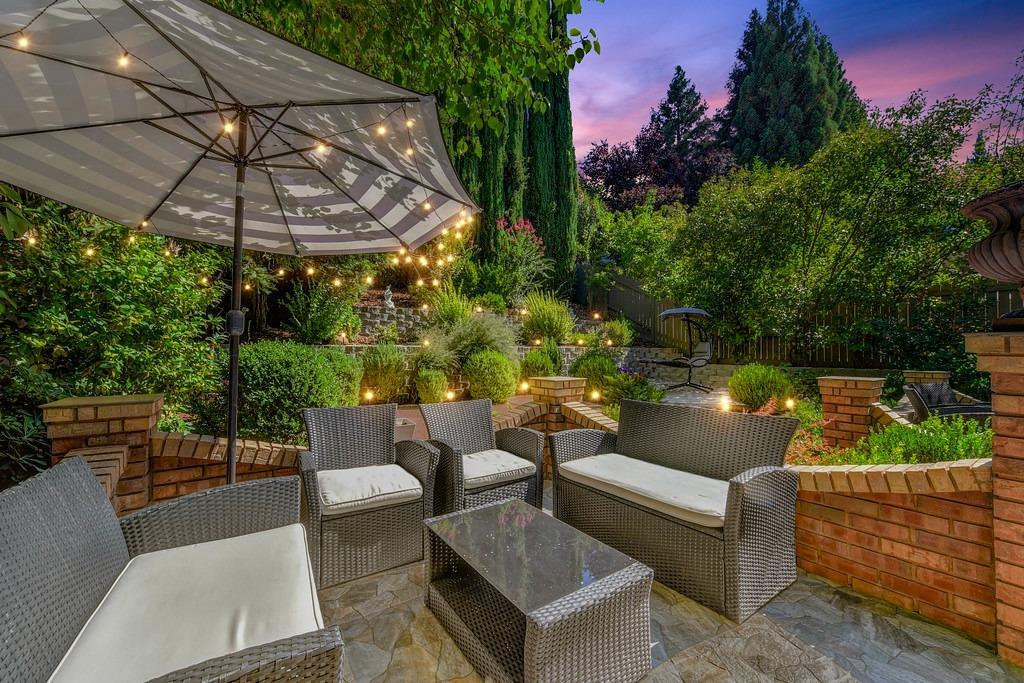 Property Photo: 9543 Windrose Lane CA 95746
