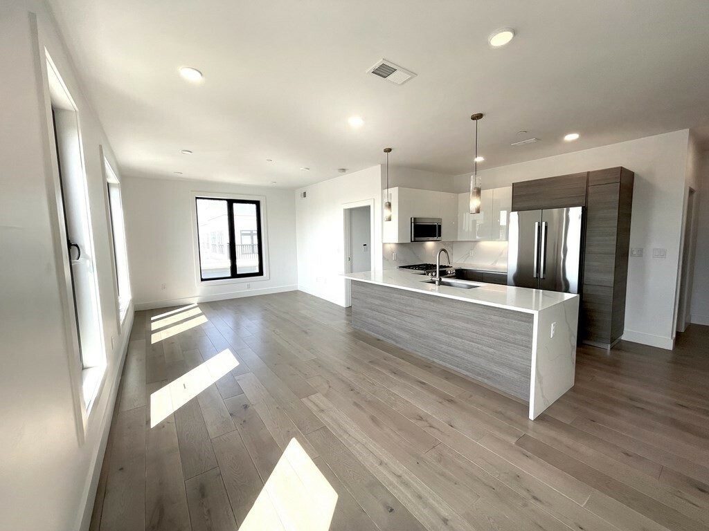 Property Photo: 30 Penniman 507 MA 02134