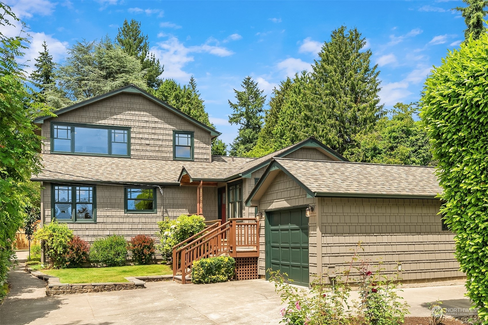 Property Photo:  11414 NE 90th Street  WA 98033 