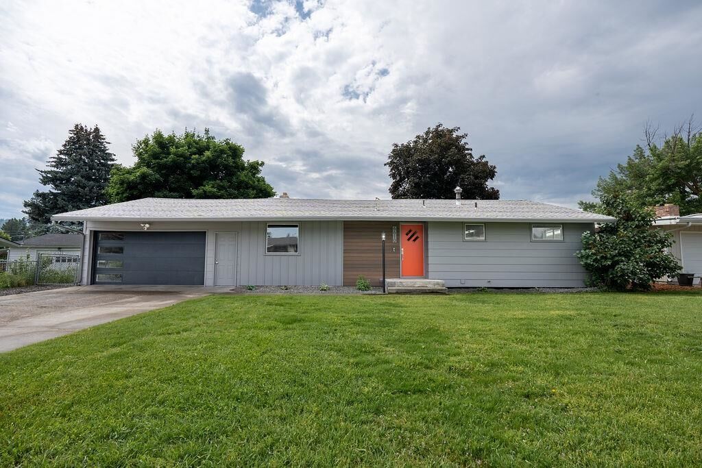 Property Photo: 6610 E 10th Ave WA 99212