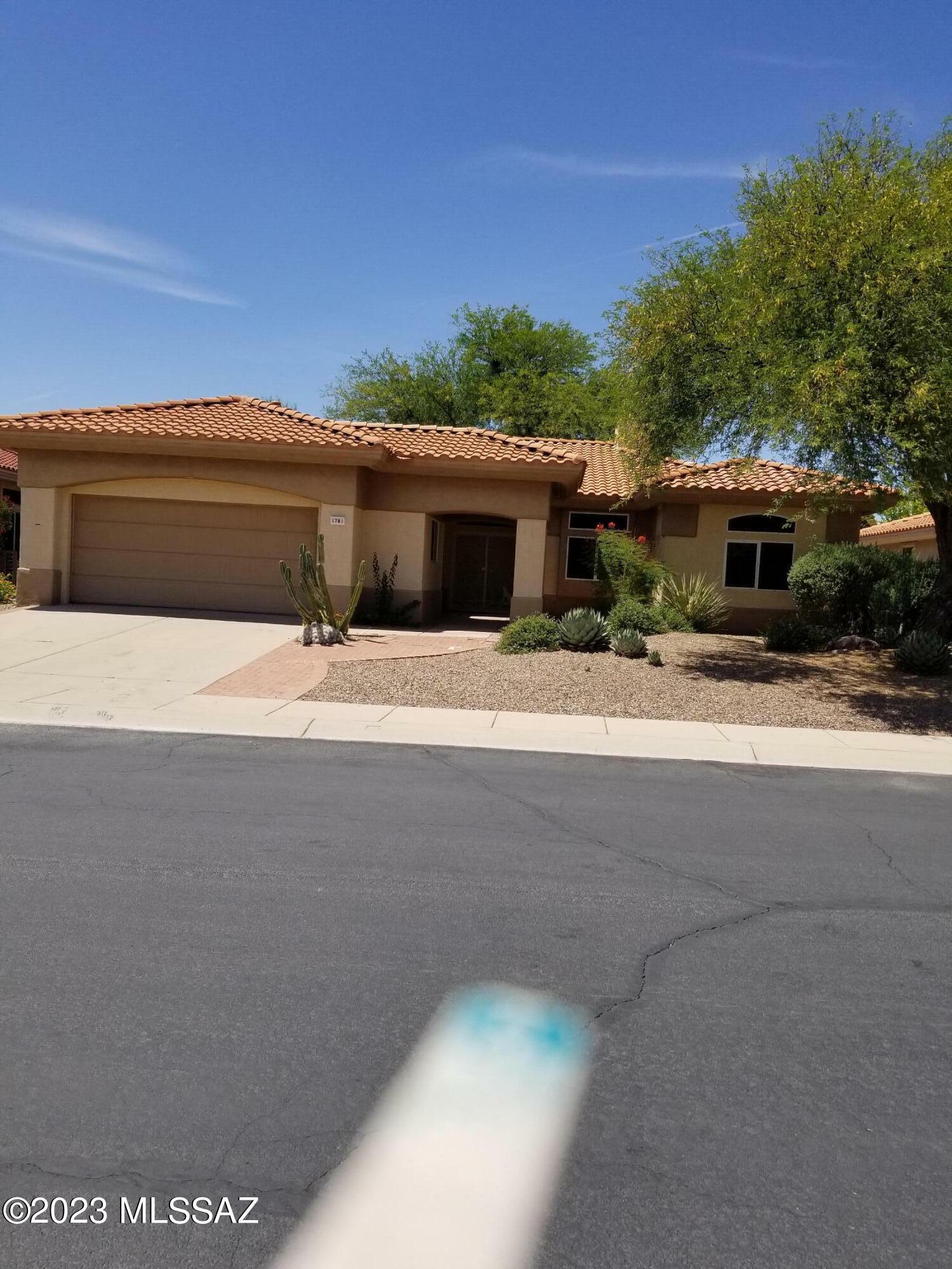 Property Photo:  1781 E Lone Rider Way  AZ 85755 