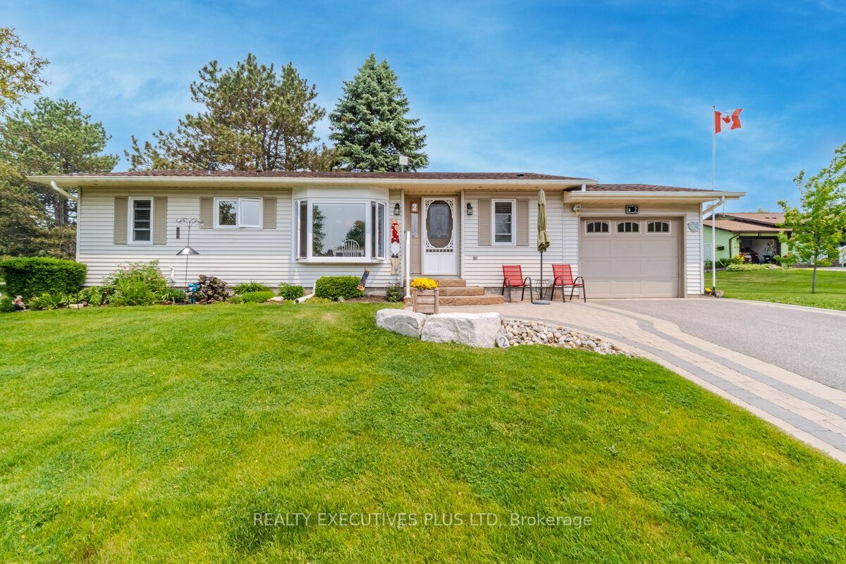2 Juniper Crt S  New Tecumseth ON L0G1W0 photo