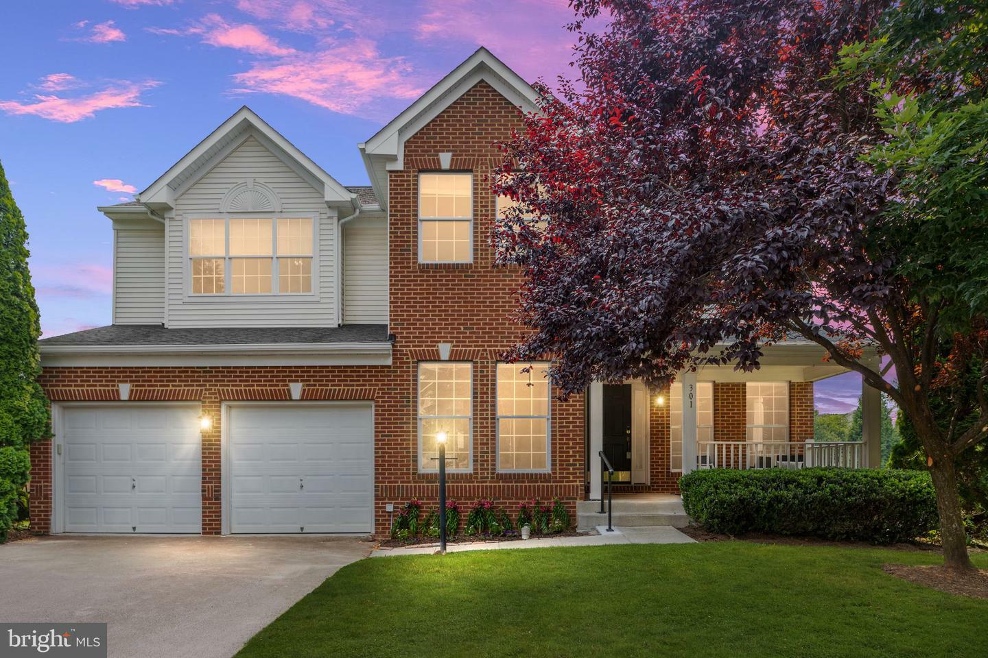 Property Photo: 301 N Old Dominion Lane VA 20132