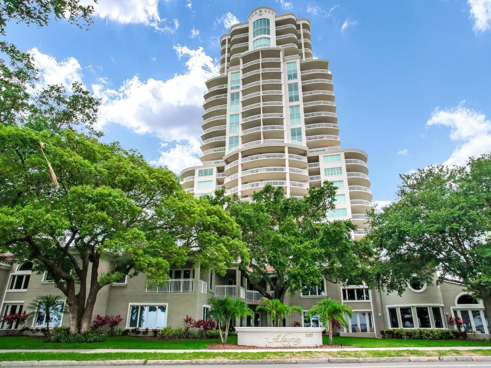 Property Photo:  3507 Bayshore Boulevard 2001  FL 33629 