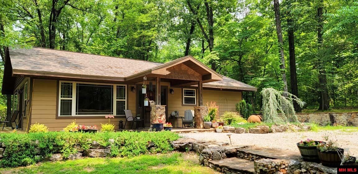 Property Photo: 3989 Cr 25 AR 72653