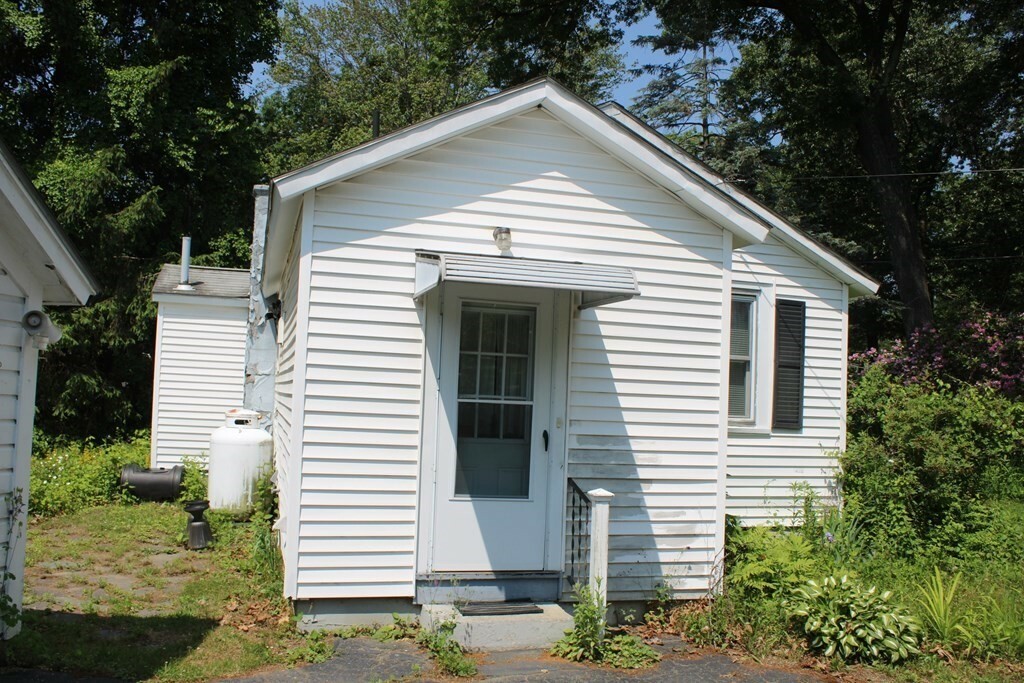 Property Photo:  88 Fairview St E  MA 01301 