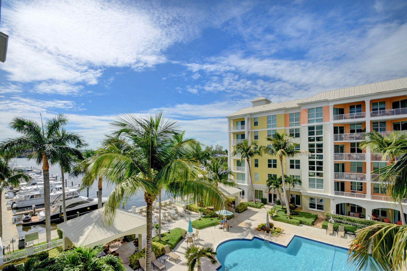 Property Photo: 806 E Windward Way #404 FL 33462