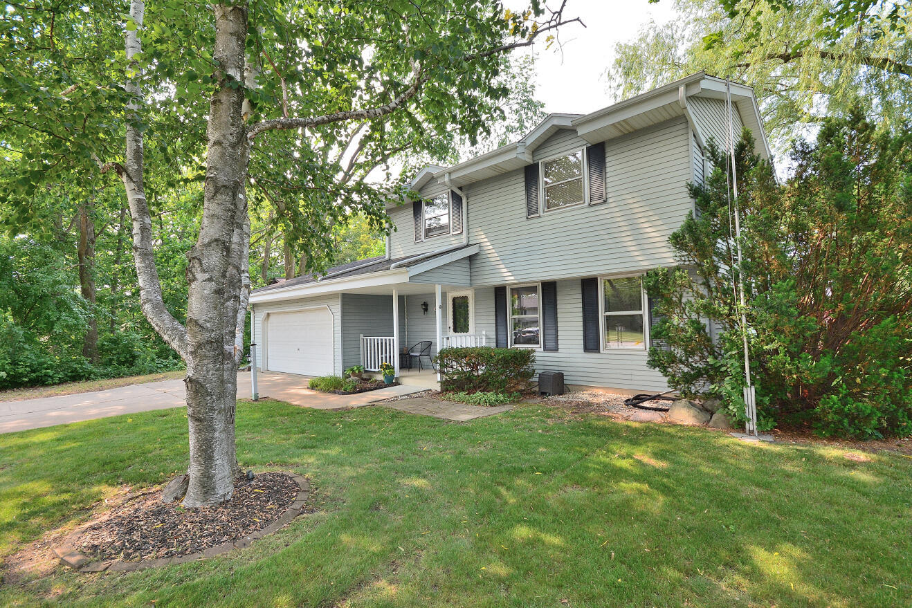 Property Photo: 4640 W Grange Ave WI 53220