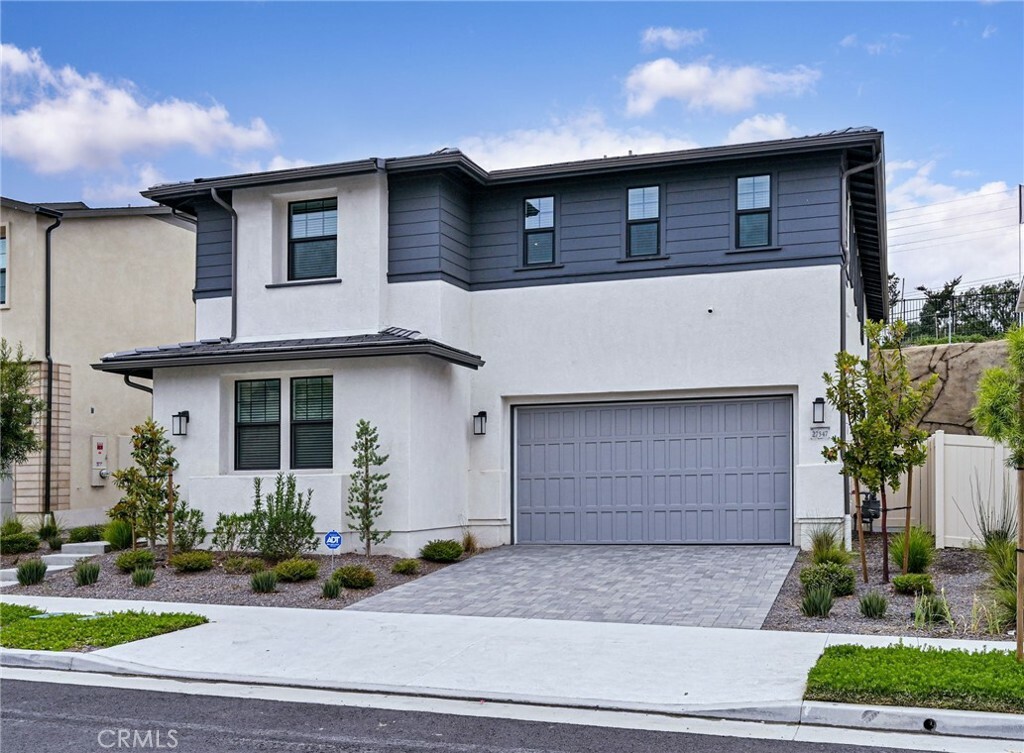 Property Photo: 27547 Edgemont Drive CA 90732