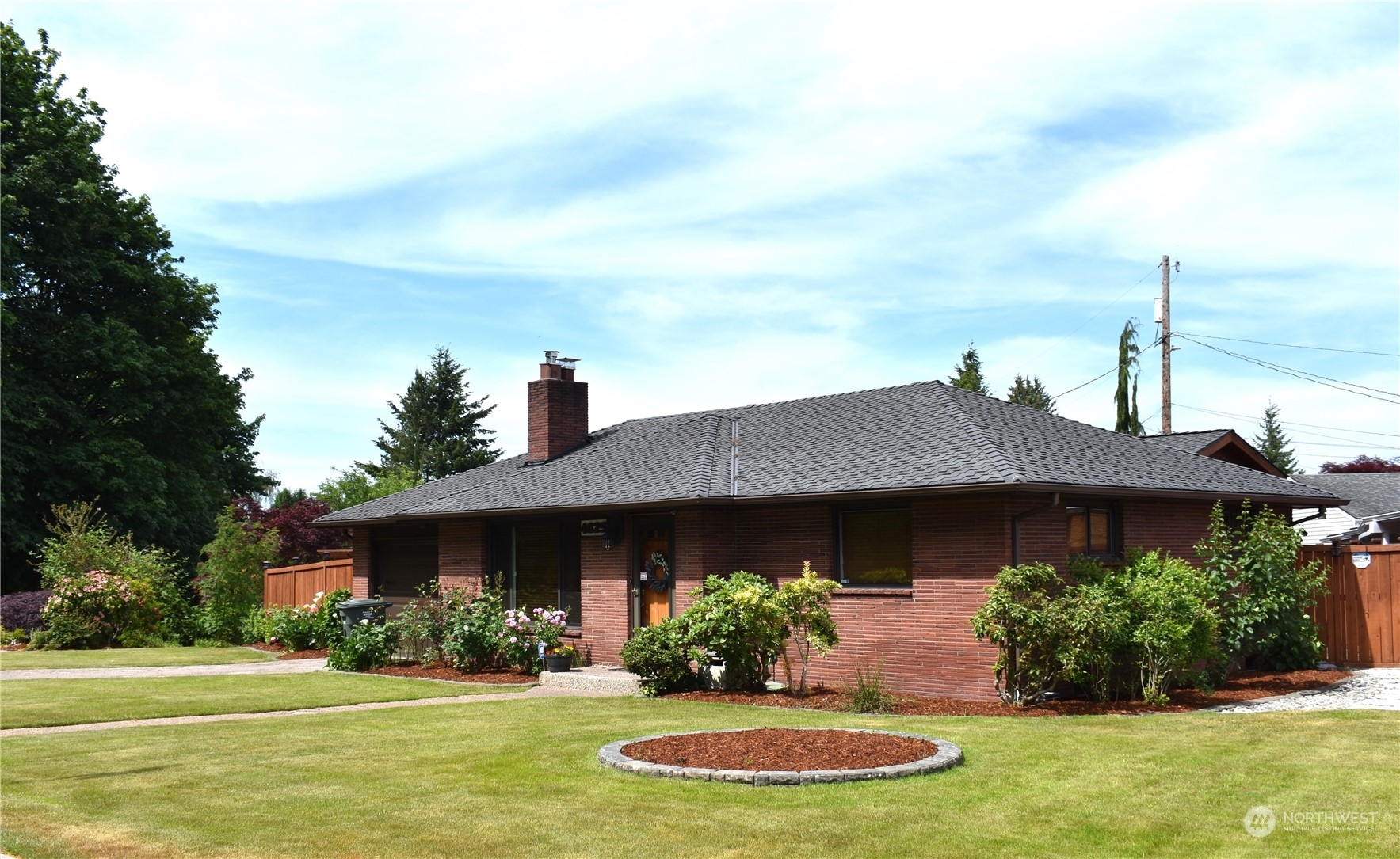 Property Photo:  4625 Rucker Avenue  WA 98203 