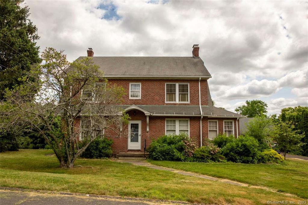 Property Photo:  18 Dickerman Avenue  CT 06096 