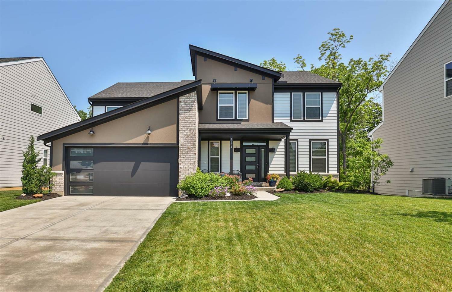 Property Photo: 3904 Kippling Xing OH 45245