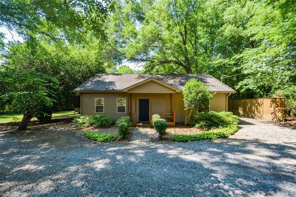 Property Photo: 616 Arnold Mill Road GA 30188