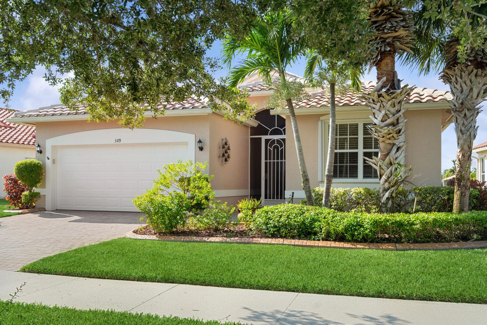 Property Photo:  309 NW Shoreline Circle  FL 34986 