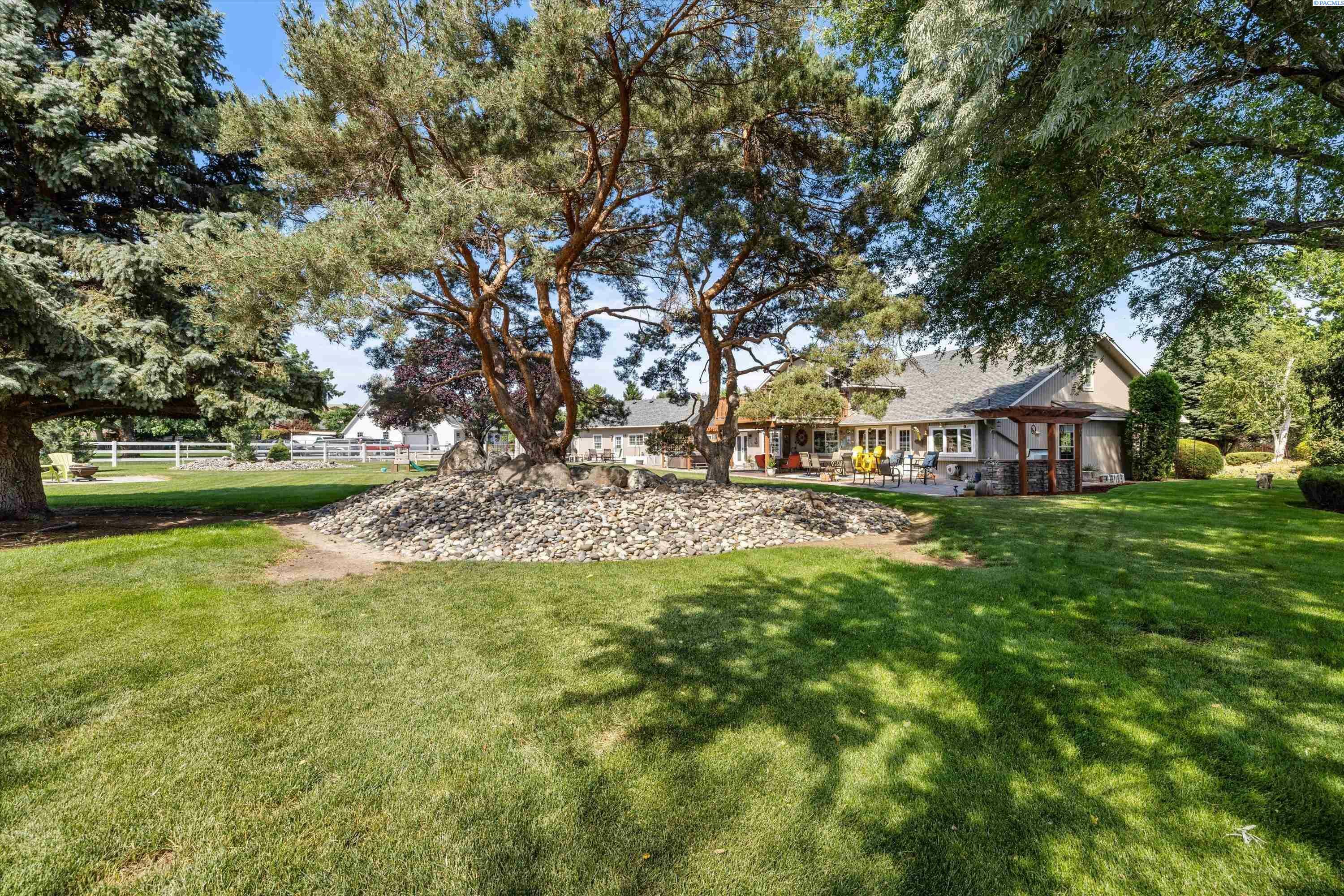 Property Photo:  931 S Highland Dr.  WA 99337 