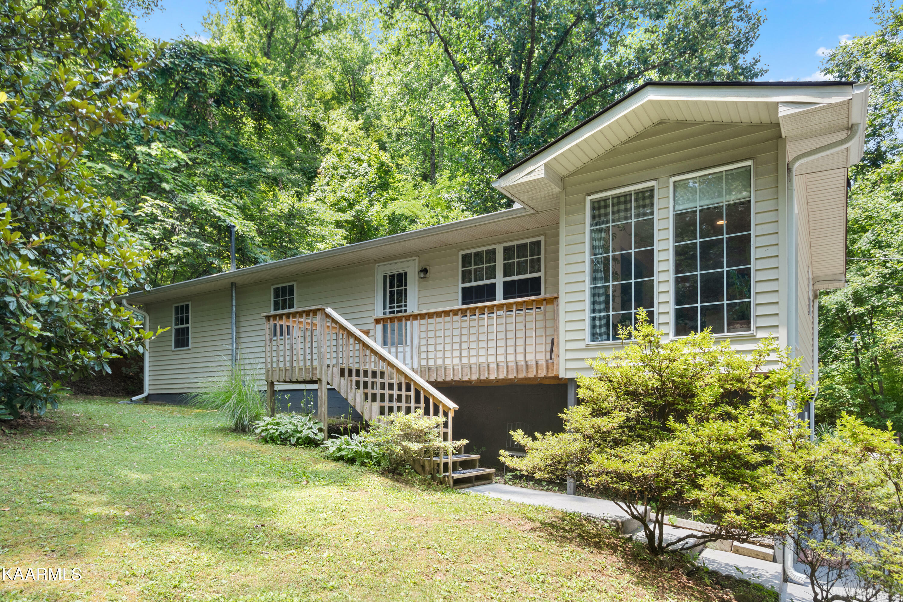 Property Photo:  6923 Hurst Lane  TN 37918 