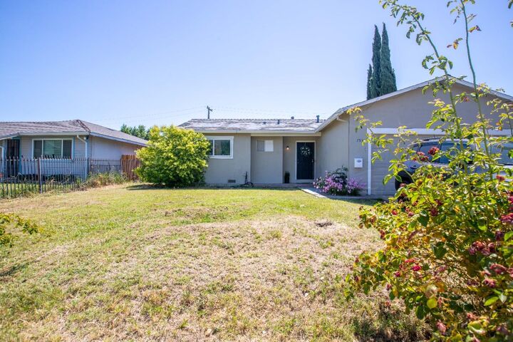 7533 Tamoshanter Way  Sacramento CA 95822 photo