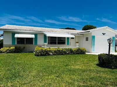 Property Photo:  2010 SW 17th Street  FL 33426 