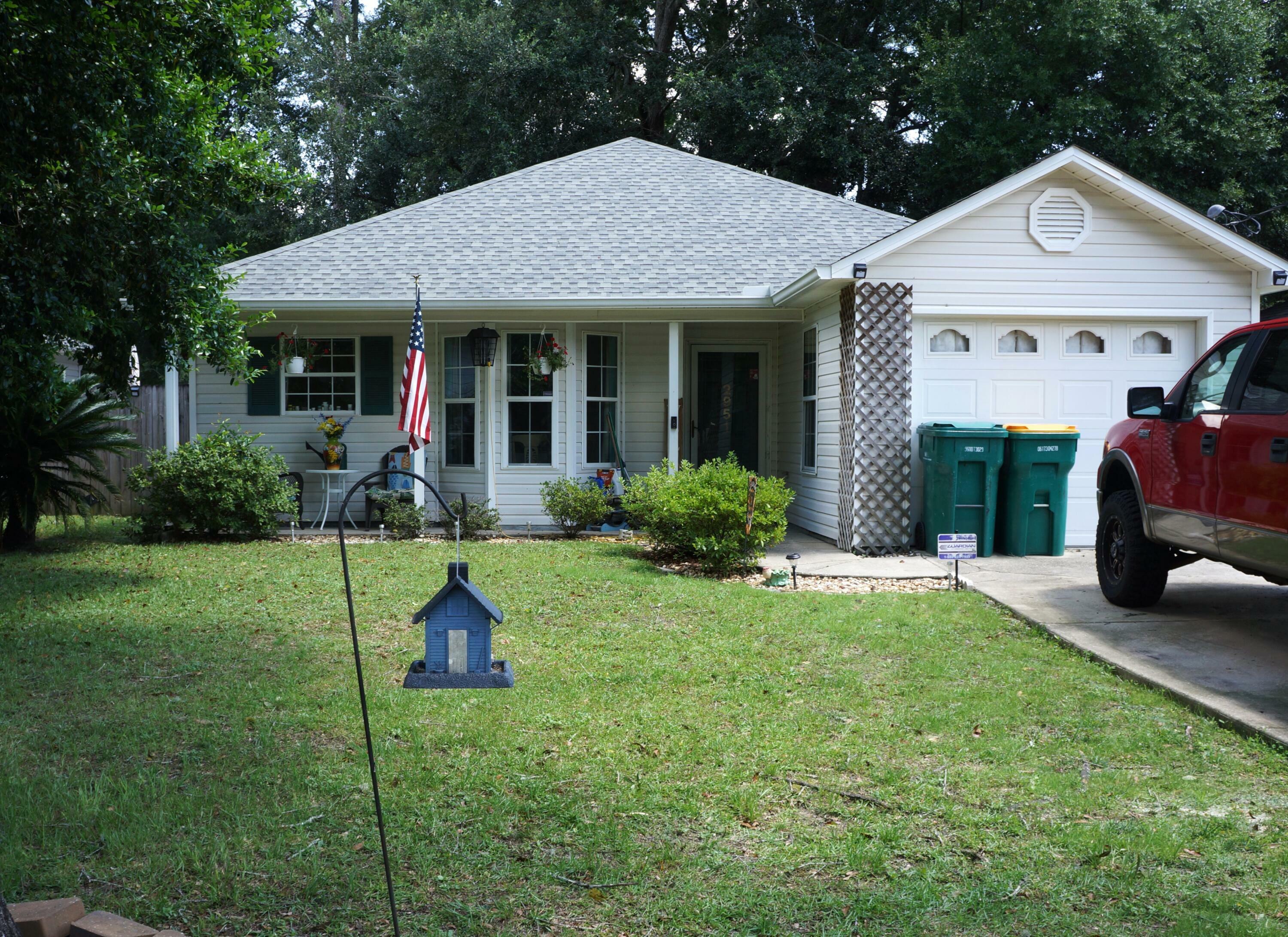 Property Photo:  2951 Sholtz Avenue  FL 32539 