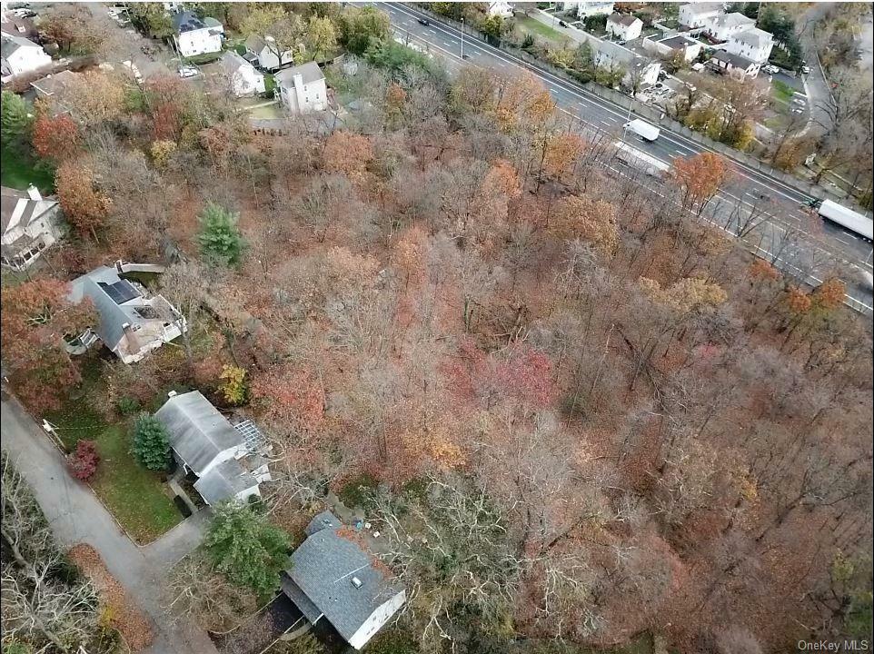 Property Photo:  800 Fenimore Road  NY 10543 