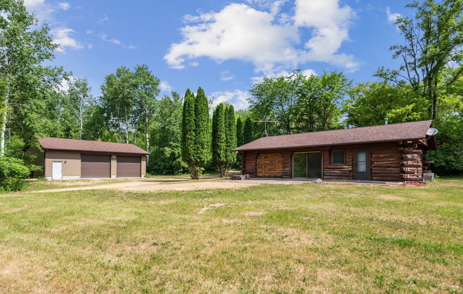 Property Photo:  2201 Goose Lake Road  WI 54017 