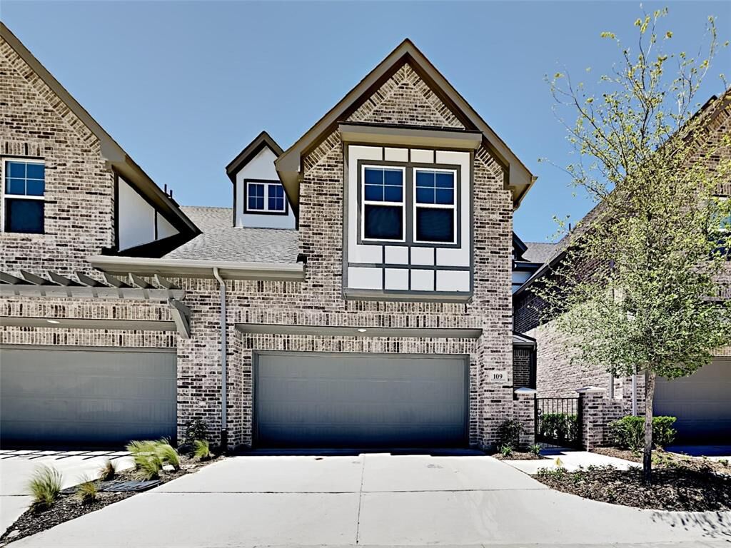 Property Photo: 109 Claire Drive TX 76262