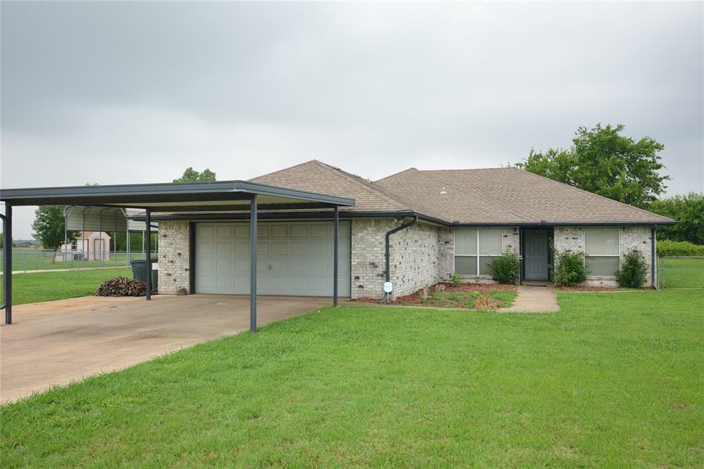 Property Photo:  1192 Country Lane  TX 75142 