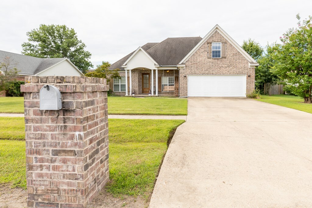 Property Photo:  513 Ercole Drive  AR 72364 