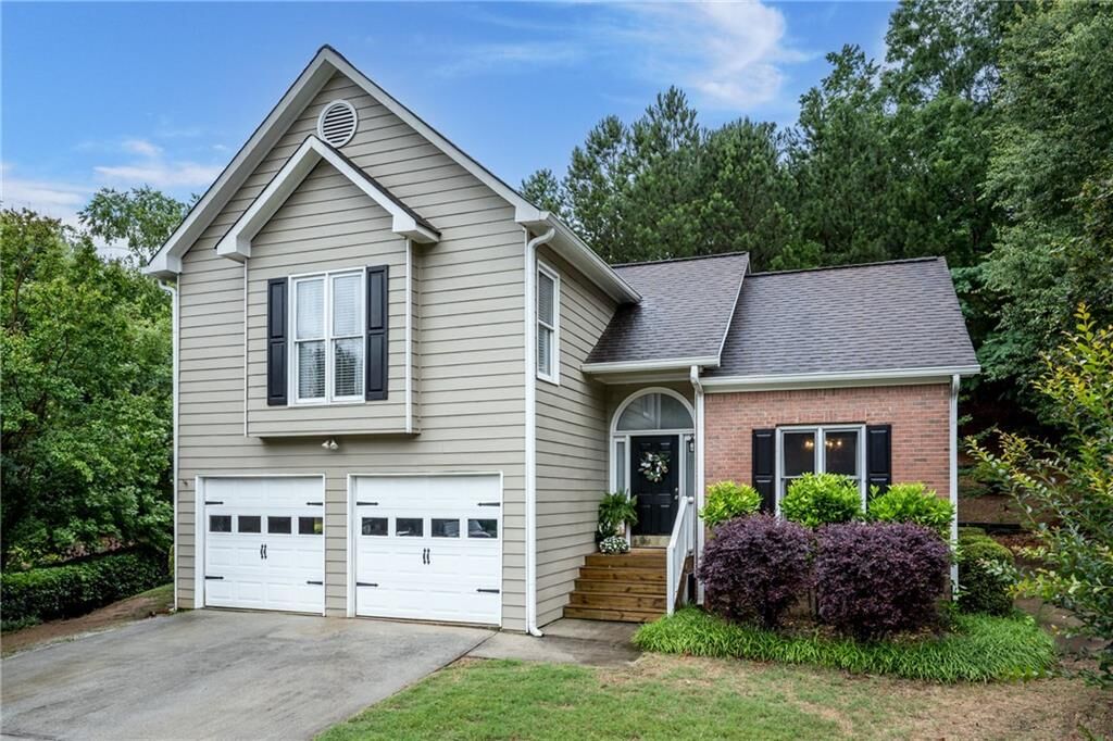 Property Photo:  4057 Glenlake Trace NW  GA 30144 