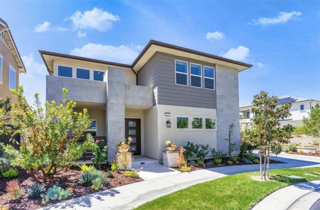 Property Photo:  52 Sagan Way  CA 92618 