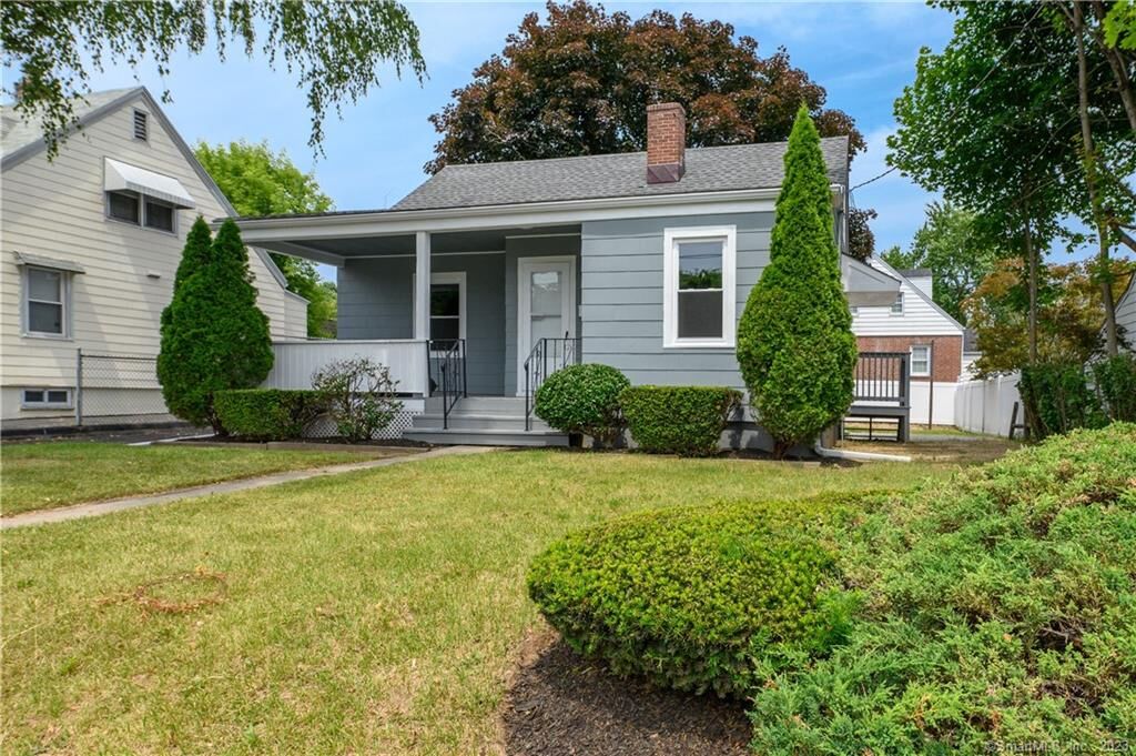 Property Photo: 820 Thorme Street CT 06606