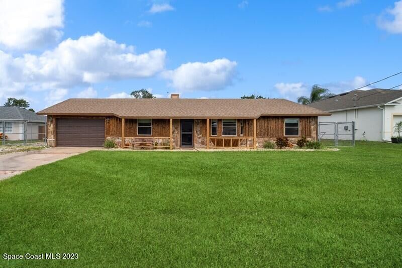 Property Photo:  7256 Bright Avenue  FL 32927 