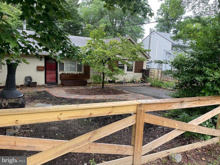 5538 Janelle Street  Alexandria VA 22303 photo