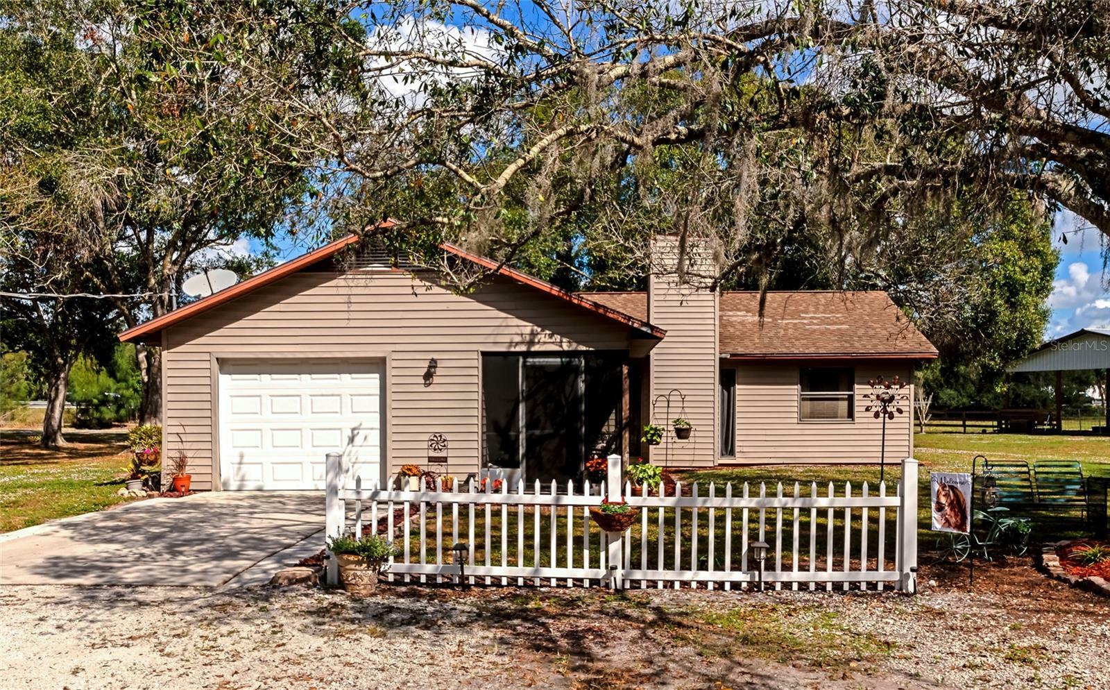 Property Photo:  3360 Bonita Drive  FL 34292 