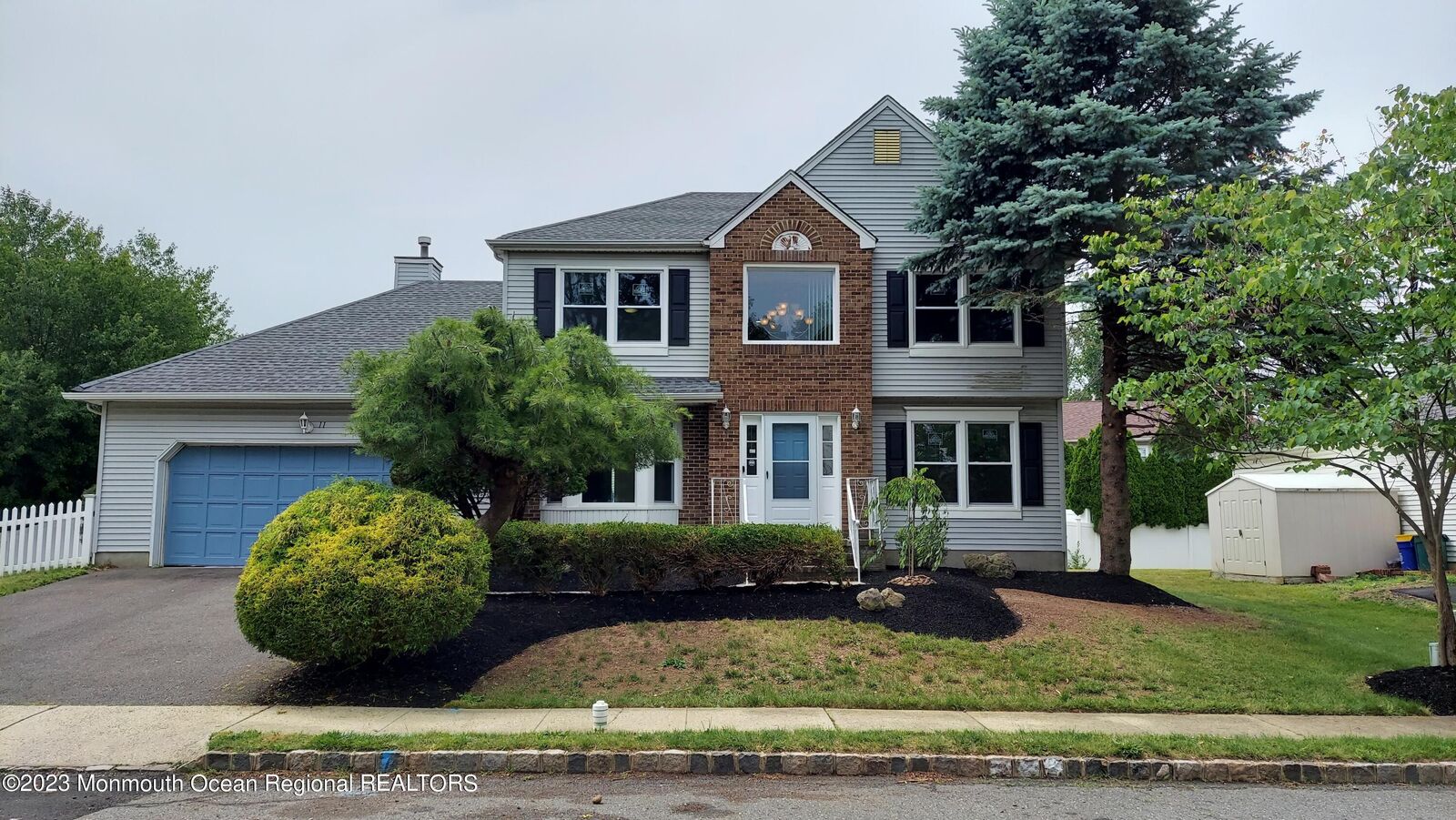 Property Photo:  11 Reid Way  NJ 07728 