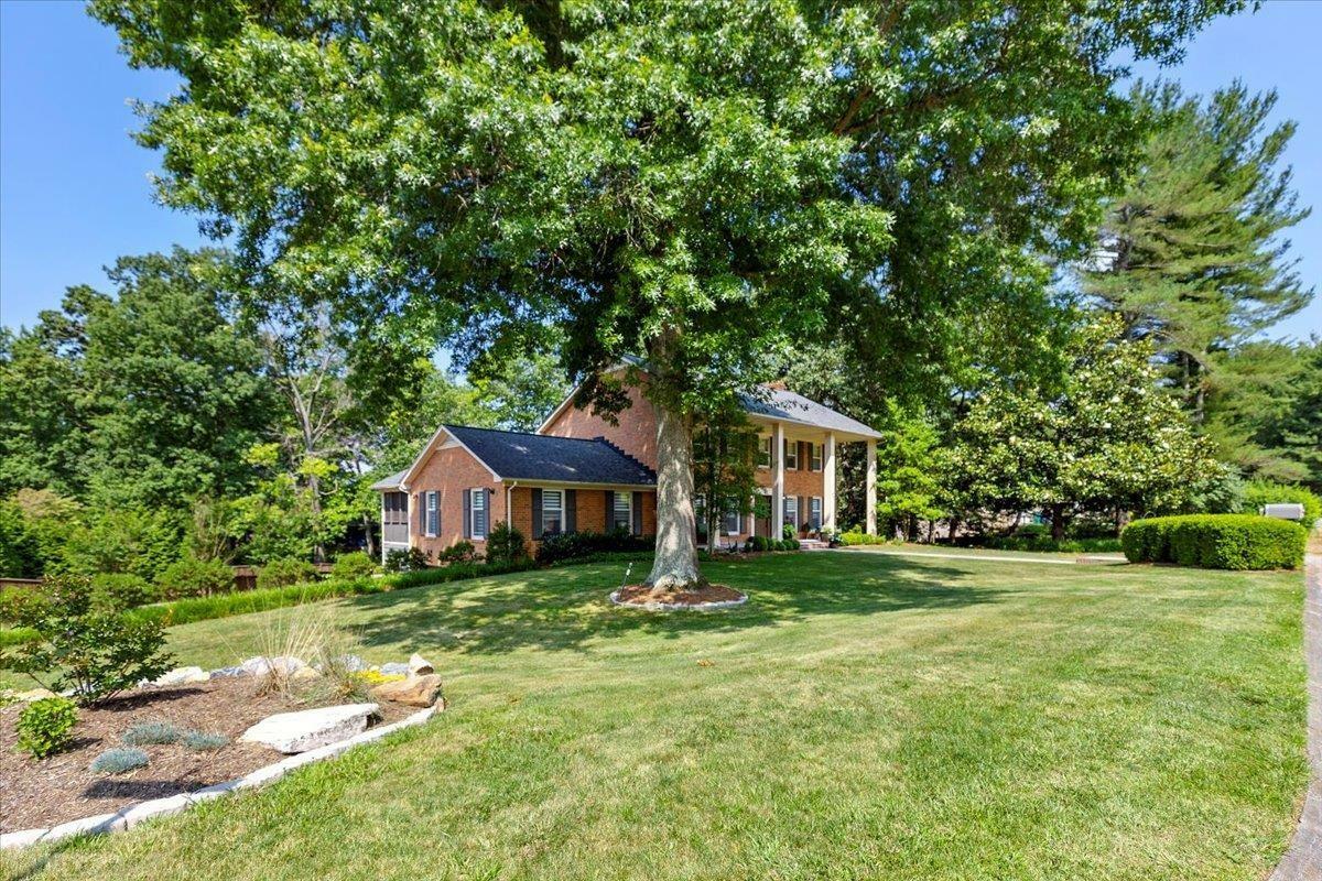 Property Photo: 301 Little Circle VA 24060