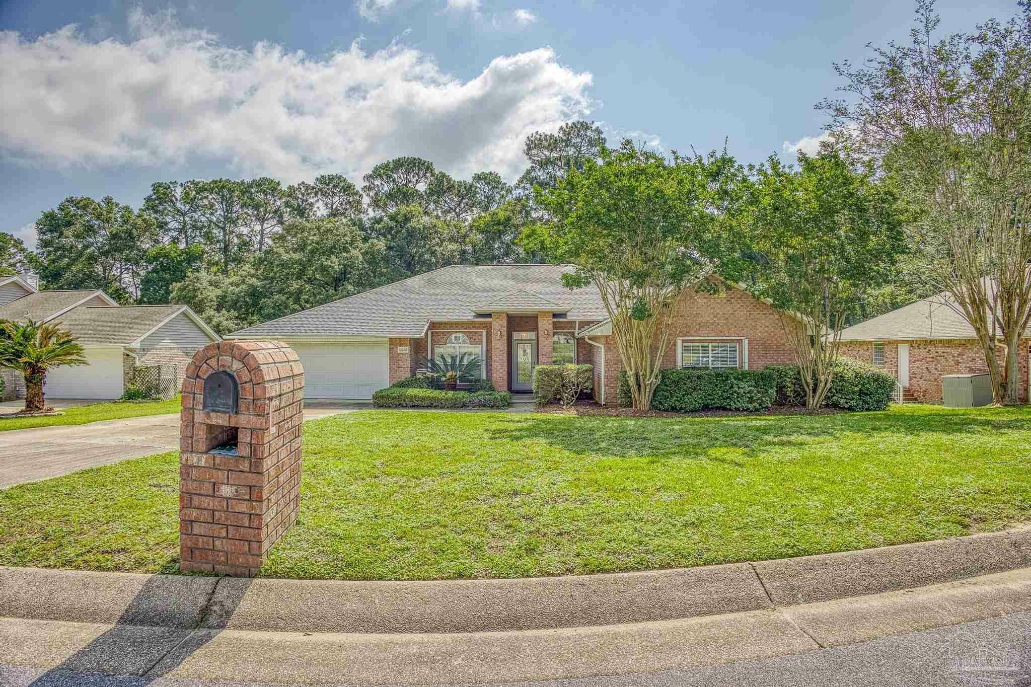 Property Photo: 6012 Forest Green Rd FL 32505