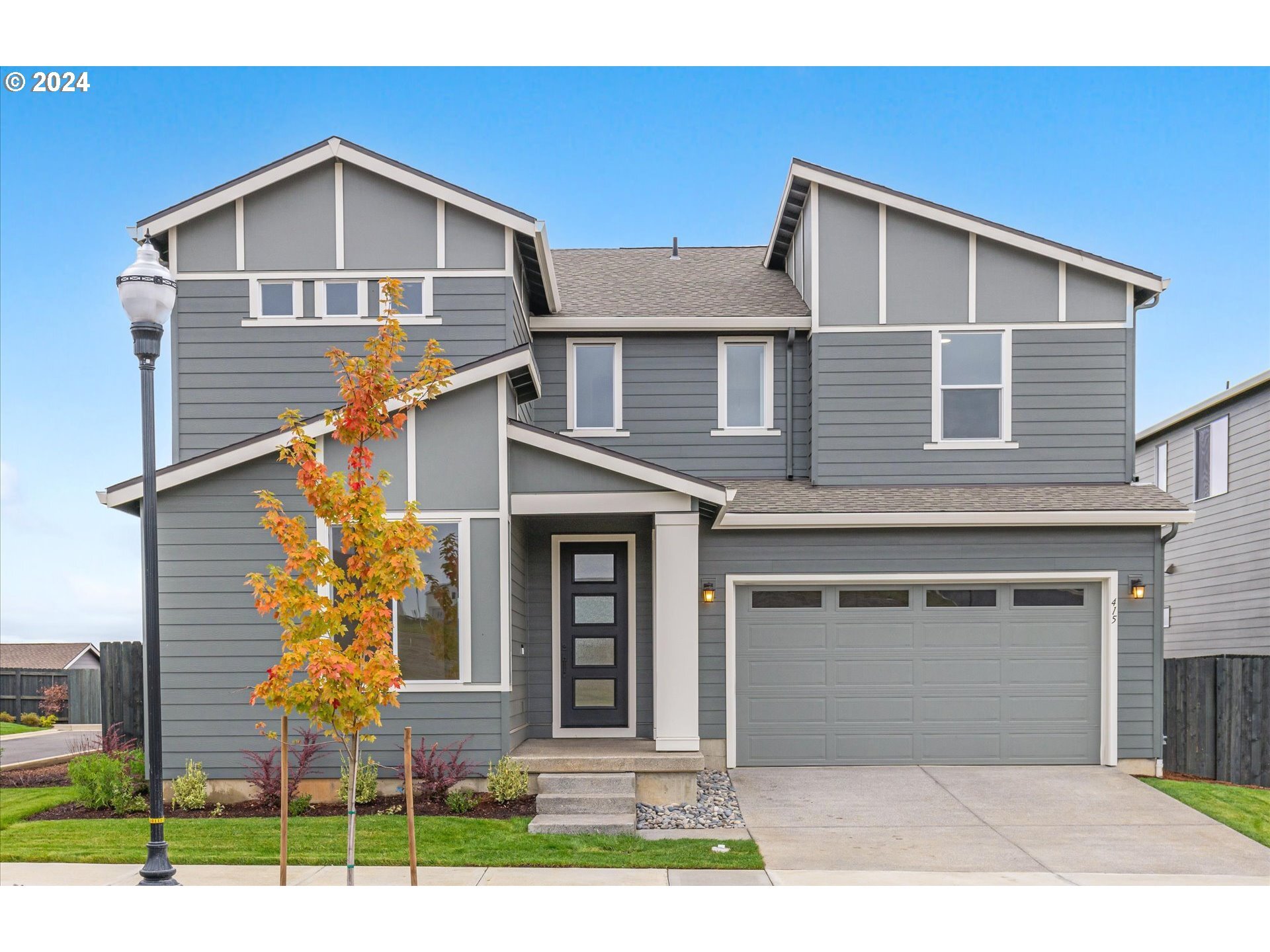 Property Photo:  384 W Koa St  WA 98671 
