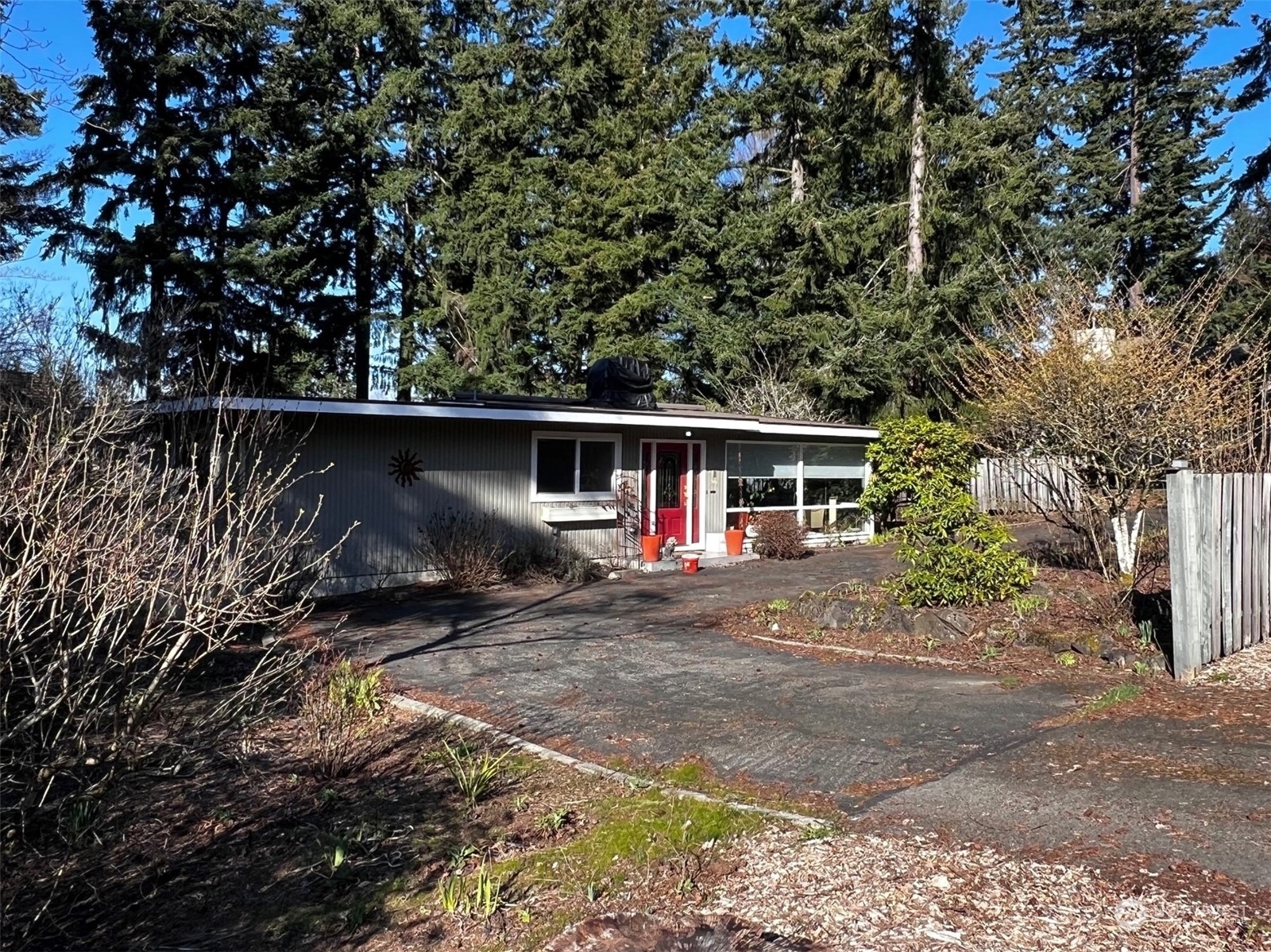 7119 80th Avenue SE  Mercer Island WA 98040 photo