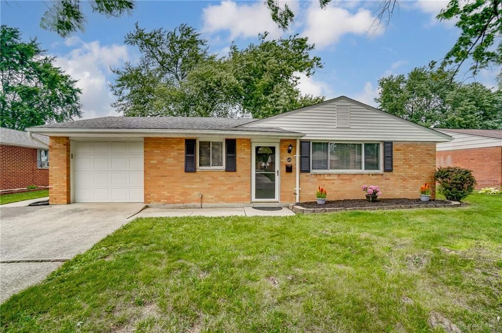 Property Photo: 625 Corona Avenue OH 45419