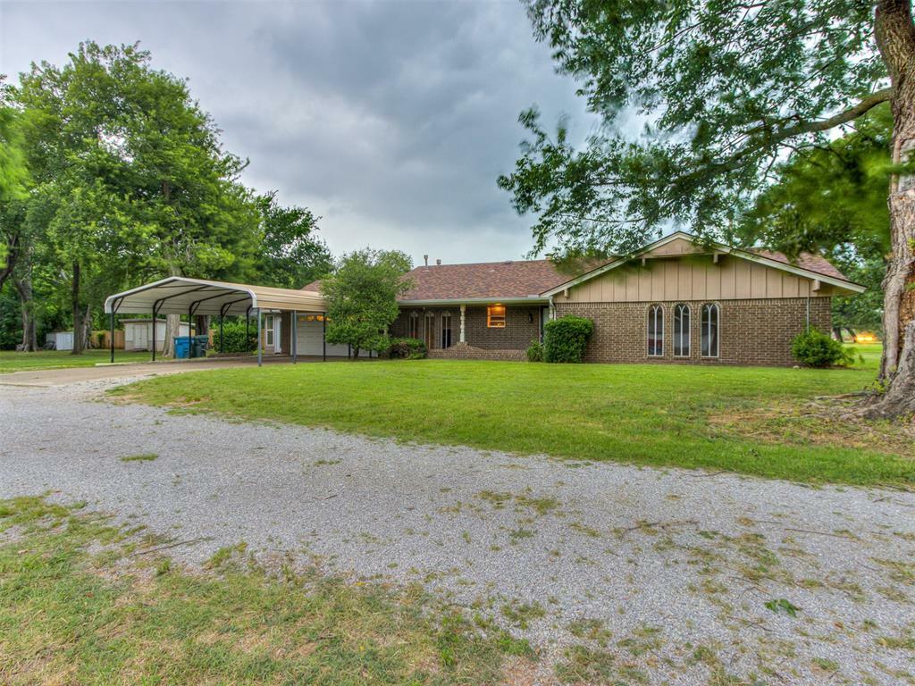 Property Photo: 401 N King Avenue OK 73130