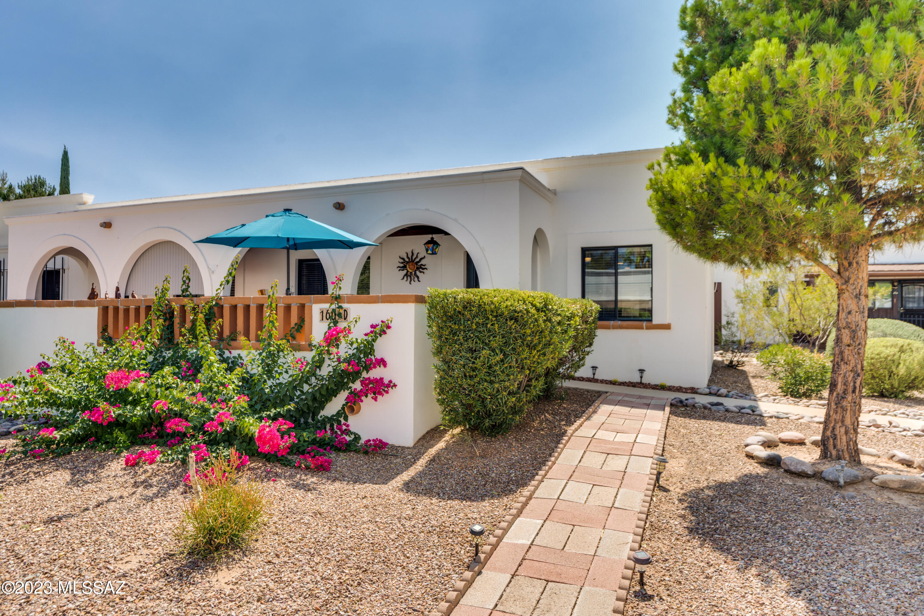 Property Photo: 160 S Paseo Pena D AZ 85614