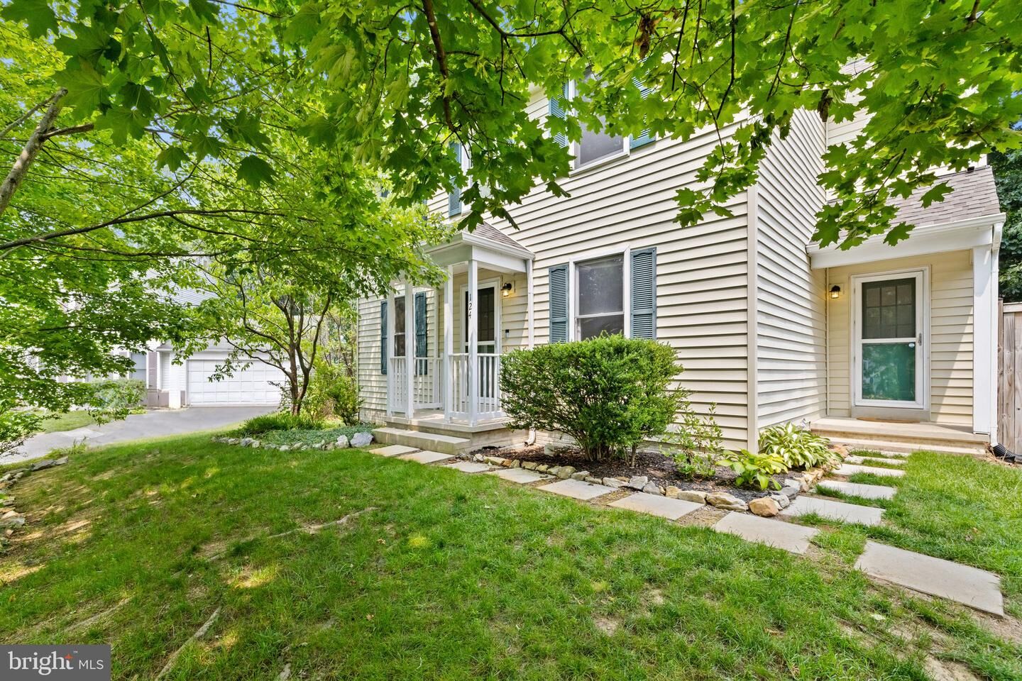 Property Photo:  124 Keswick Court  VA 22602 