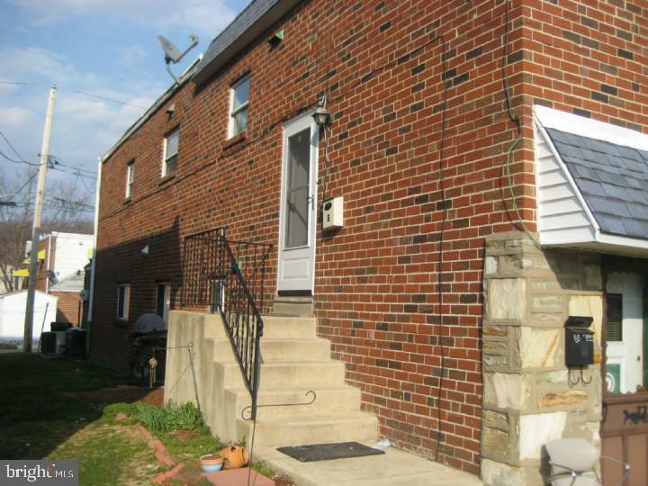 Property Photo:  2203 Benson Street  PA 19152 