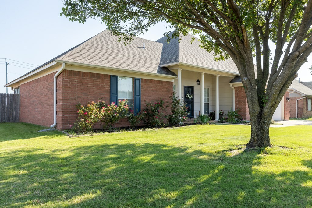 Property Photo:  437 Magnolia  AR 72364 