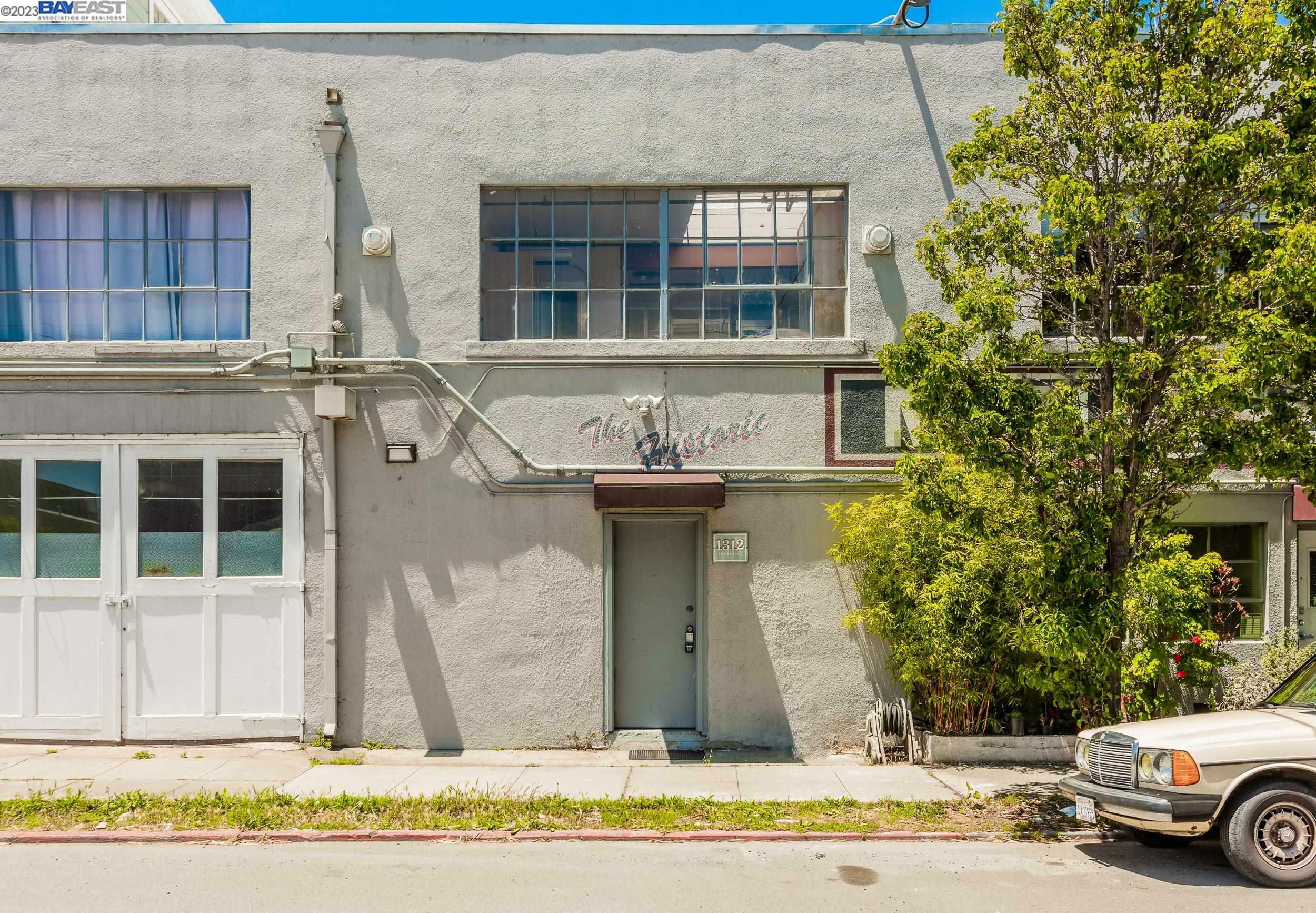 Property Photo: 1312 4th St CA 94710