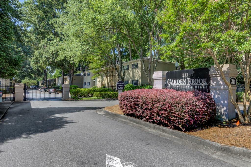 Property Photo:  311 Peachtree Hills Avenue NE 7A  GA 30305 